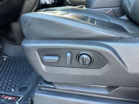 Used 2022 GMC Sierra 2500 Denali image 17