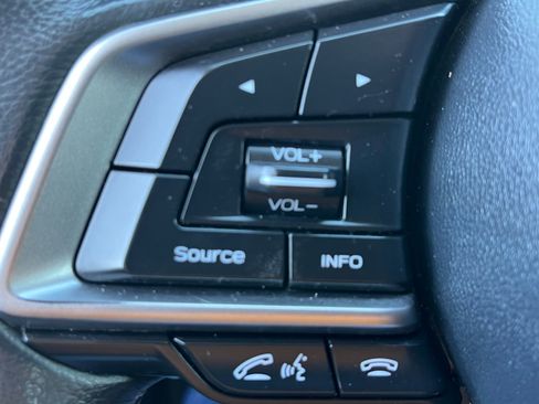 Used 2022 Subaru Forester Limited image 14