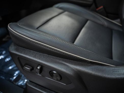 Used 2025 Chevrolet Tahoe Premier w/ Sun And Tow Package image 44