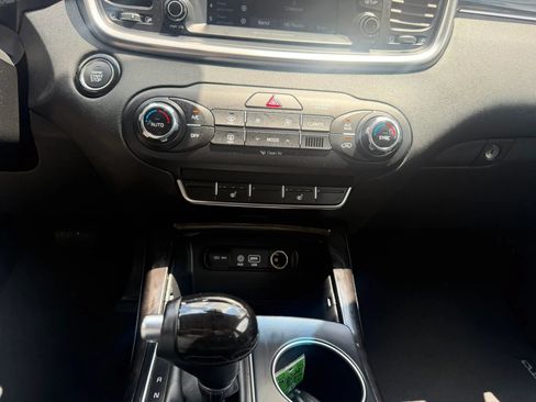 Used 2018 Kia Sorento EX FWD image 29