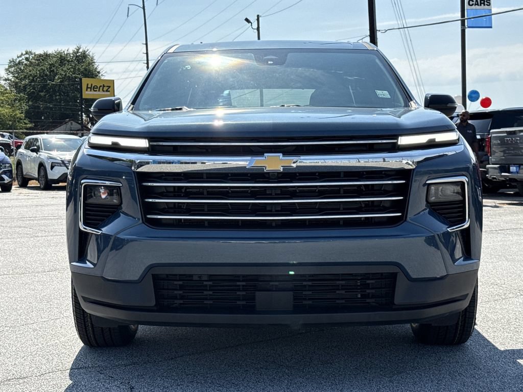Used 2025 Chevrolet Traverse LT FWD image 28