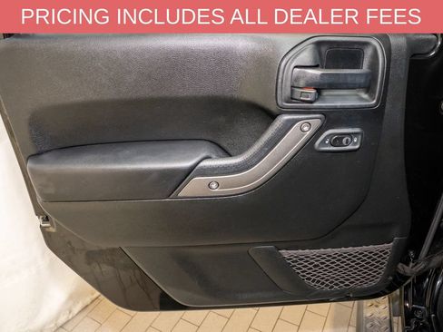 Used 2018 Jeep Wrangler Unlimited Sport S AWD/4WD image 11