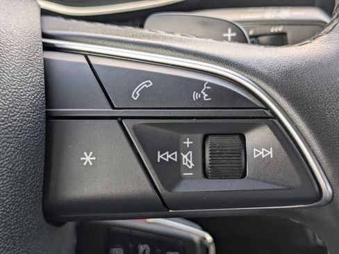 Used 2025 Audi Q3 2.0T Premium AWD/4WD image 24