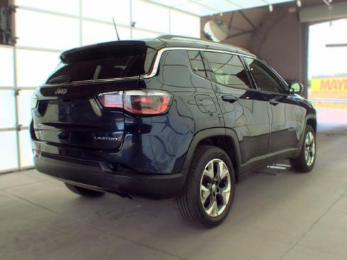 Used 2018 Jeep Compass Limited AWD/4WD image 2