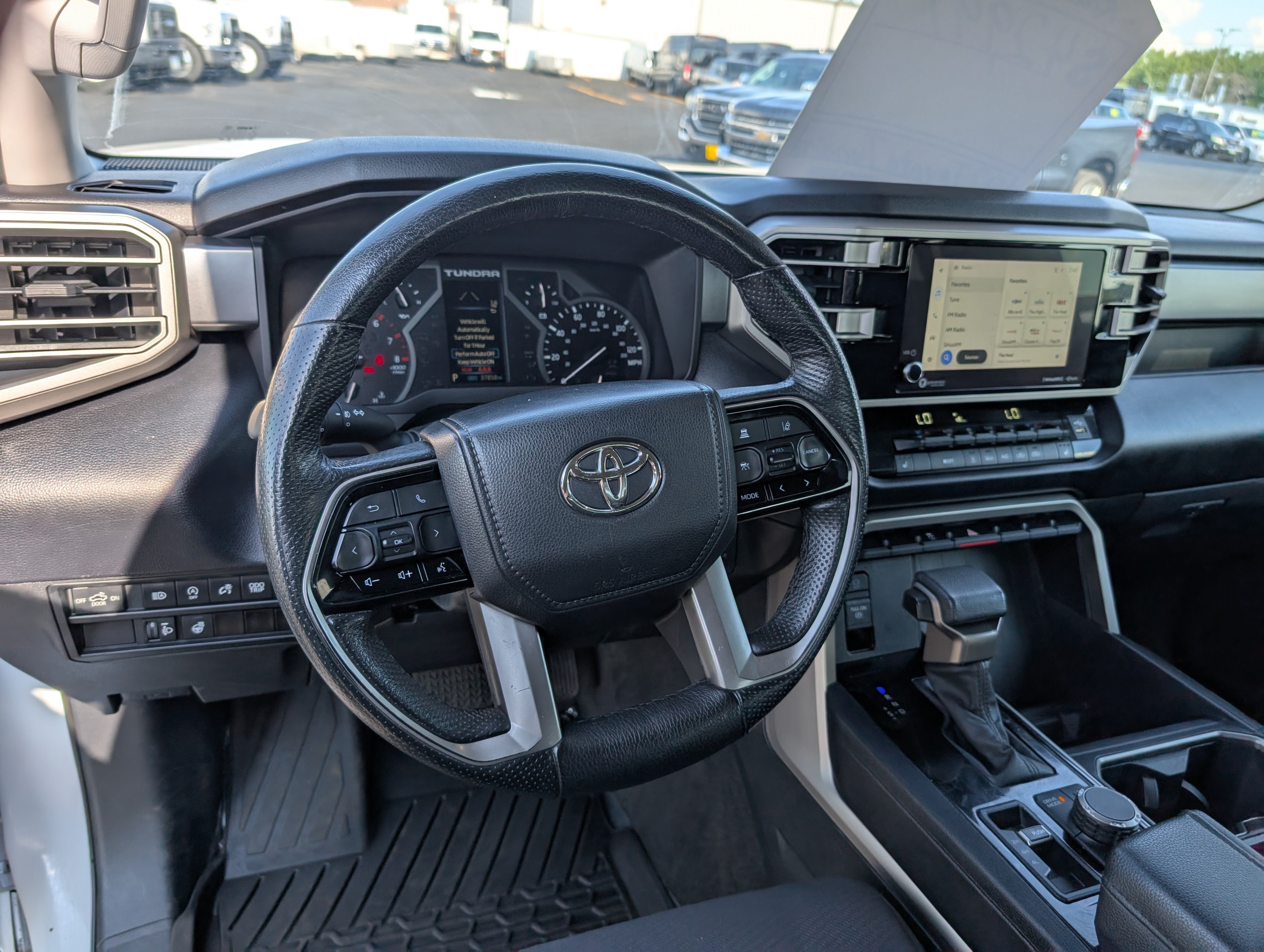 Used 2022 Toyota Tundra SR5 AWD/4WD image 14