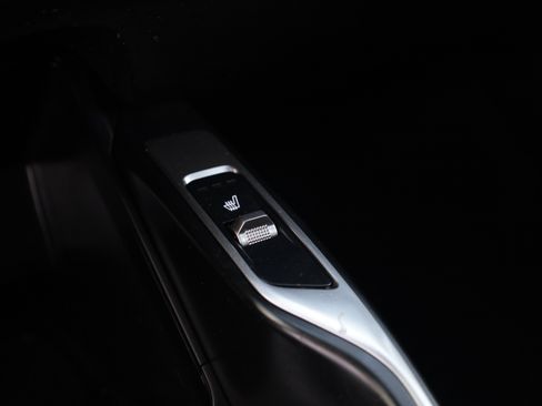 Used 2024 Kia Sorento S w/ Panoramic Sunroof Package FWD image 11