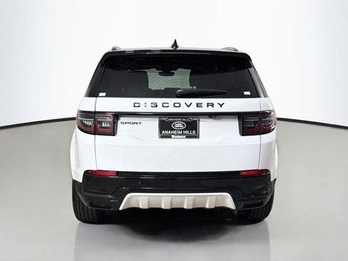 Certified 2025 Land Rover Discovery Sport Dynamic SE AWD/4WD image 4