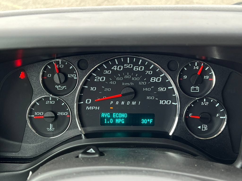 New 2025 GMC Savana 3500 Extended w/ Driver Convenience Package RWD image 20