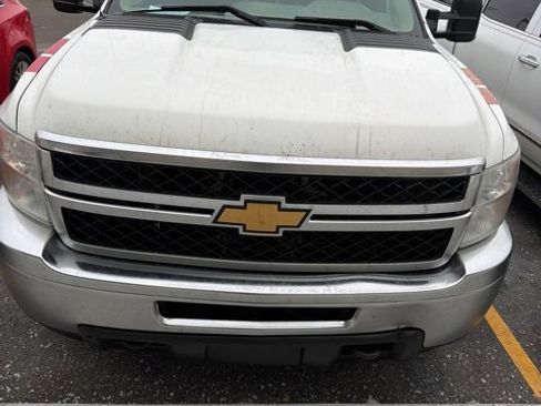 Used 2013 Chevrolet Silverado 2500 W/T image 2