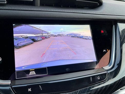 Used 2025 Cadillac XT6 Premium Luxury image 27