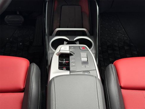 Used 2025 BMW X1 xDrive28i w/ Technology Package image 12