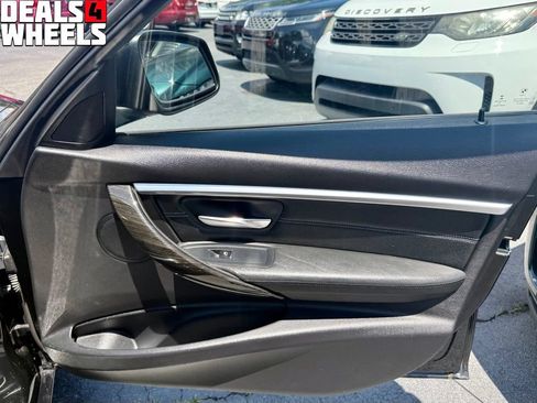 Used 2016 BMW 328i xDrive Sedan AWD/4WD image 27