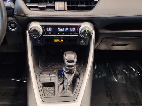 Used 2021 Toyota RAV4 XLE FWD image 23