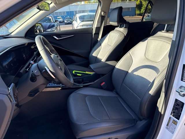 Used 2024 Kia Niro Wave w/ Wave Preserve Package FWD image 12