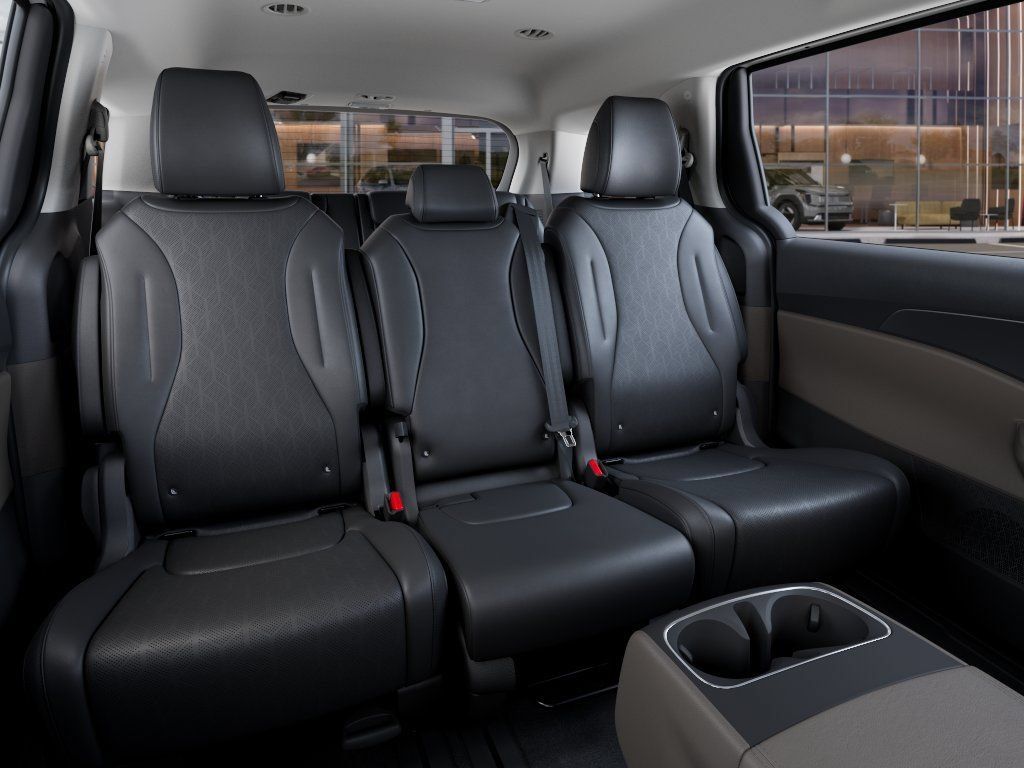 New 2026 Kia Carnival LXS FWD image 16
