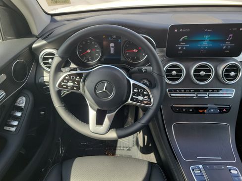 Used 2020 Mercedes-Benz GLC 300 image 16