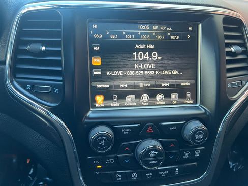 Used 2017 Jeep Grand Cherokee Altitude image 21