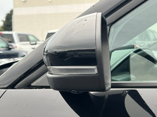 Used 2021 Ford Explorer Platinum w/ Equipment Group 601A AWD/4WD image 39
