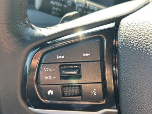 Used 2025 Honda Odyssey Sport-L image 12