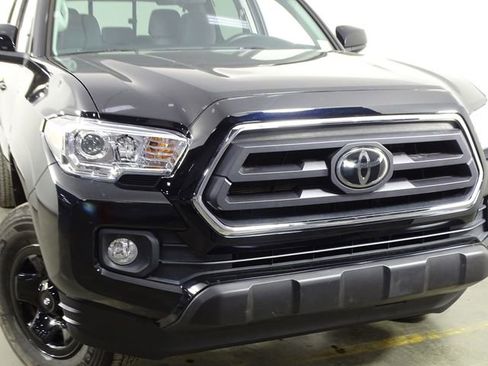 Used 2021 Toyota Tacoma SR5 RWD image 40