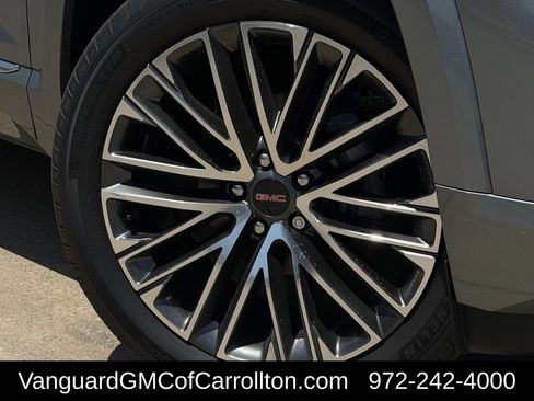 New 2027 GMC Terrain Denali w/ LPO, Floor Liner Package AWD/4WD image 9