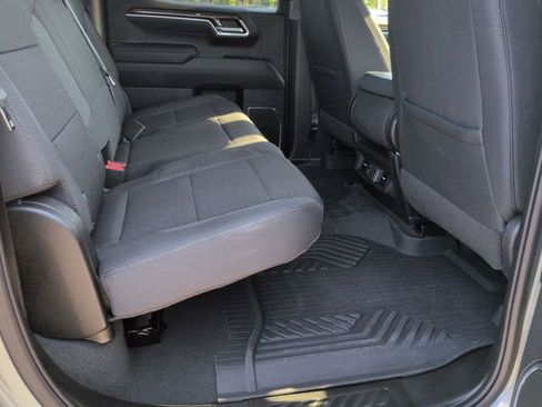 Used 2025 Chevrolet Silverado 1500 RST AWD/4WD image 34