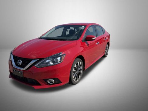 Used 2019 Nissan Sentra SR FWD image 1