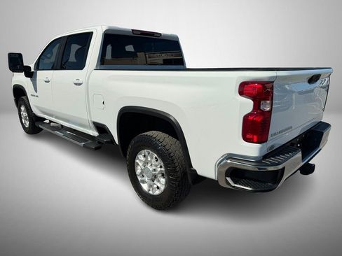 Used 2023 Chevrolet Silverado 2500 LT w/ Convenience Package AWD/4WD image 4