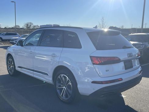 Used 2025 Audi Q7 2.0T Premium w/ Convenience Plus Package image 5