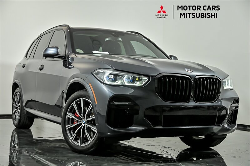 Used 2022 BMW X5 M50i w/ Executive Package AWD/4WD image 1