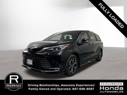 Used 2025 Toyota Sienna Platinum