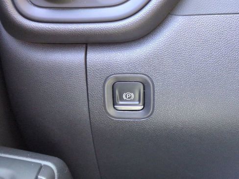 Certified 2023 Chevrolet Silverado 1500 Custom Trail Boss image 18