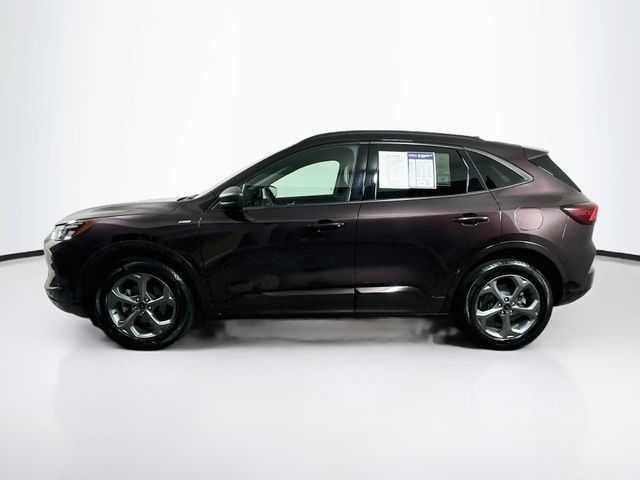 Used 2023 Ford Escape ST-Line w/ Tech Pack #1 AWD/4WD image 5