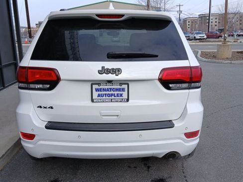 Used 2021 Jeep Grand Cherokee Altitude image 6