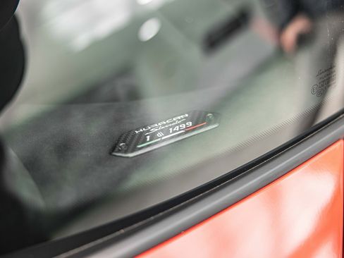 Used 2023 Lamborghini Huracan Sterrato image 16