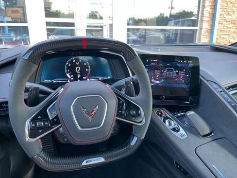 Used 2025 Chevrolet Corvette E-Ray AWD/4WD image 31