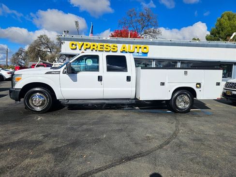 Used 2011 Ford F350 XL image 2