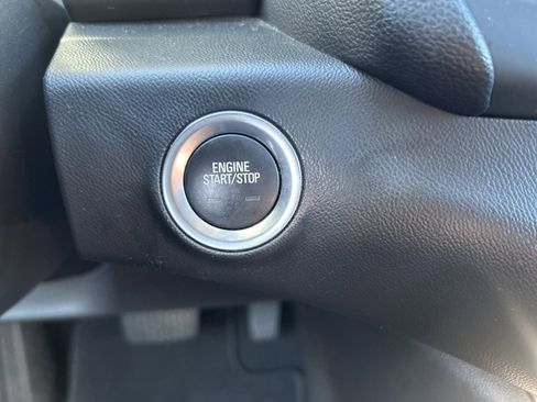 Used 2022 GMC Terrain SLE w/ Driver Convenience Package image 22