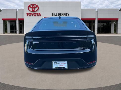 New 2026 Toyota Prius Plug-In Hybrid FWD image 4