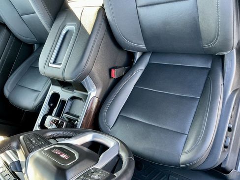 Used 2022 GMC Sierra 1500 SLT image 43