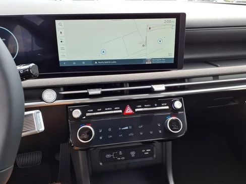 New 2026 Hyundai Tucson Limited FWD image 17