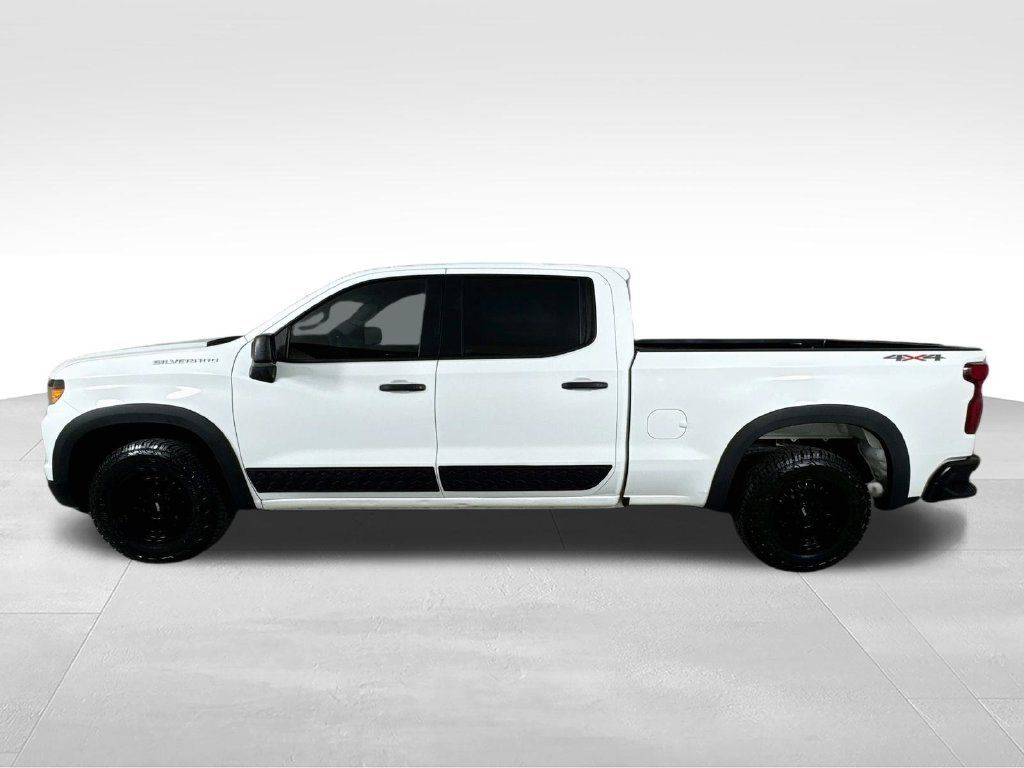 Used 2023 Chevrolet Silverado 1500 W/T AWD/4WD image 4