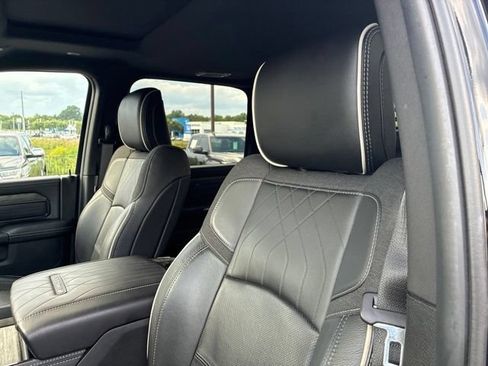 Used 2025 RAM 2500 Limited AWD/4WD image 5
