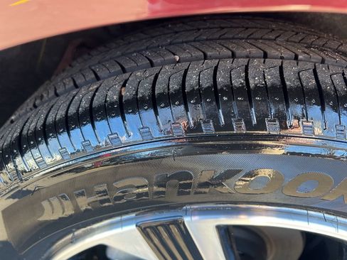 Certified 2024 Nissan Sentra SV image 38