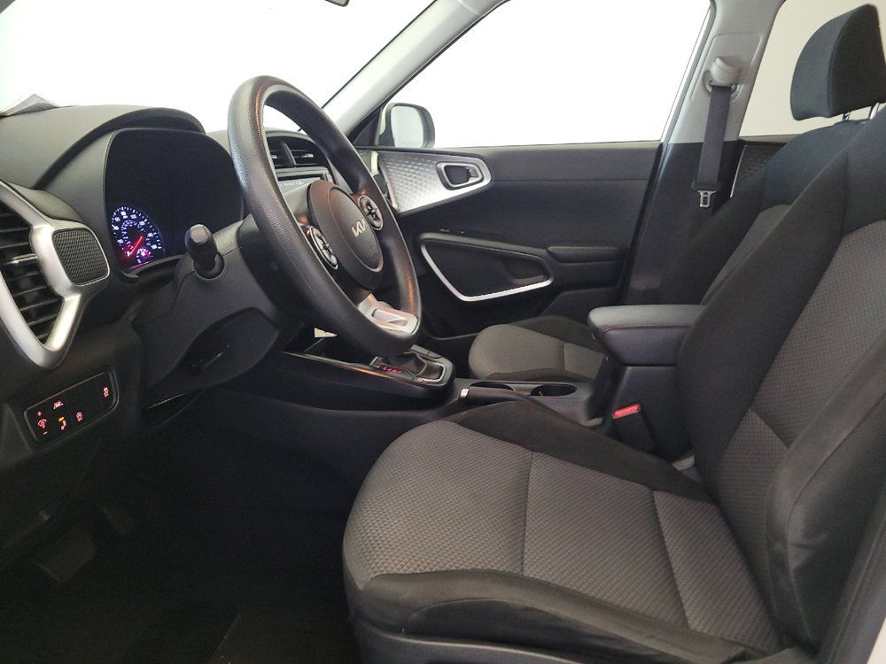 Used 2022 Kia Soul LX w/ Technology Package FWD image 17