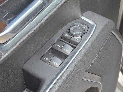 Used 2025 GMC Sierra 1500 SLT AWD/4WD image 22