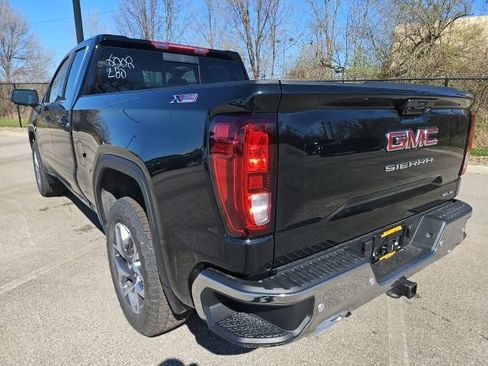 New 2026 GMC Sierra 1500 SLE w/ X31 Off-Road Package image 3