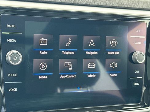 Used 2022 Volkswagen Atlas Cross Sport SE w/ Panoramic Sunroof Package image 30