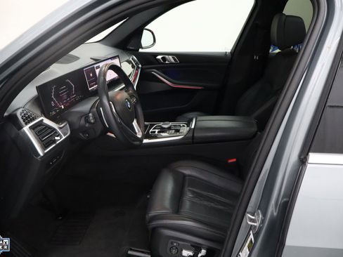 Used 2025 BMW X5 xDrive50e image 27