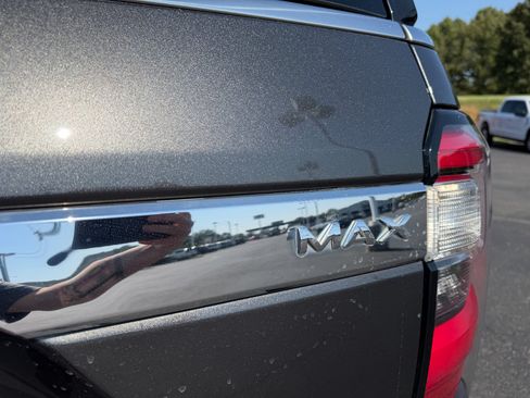 Used 2021 Ford Expedition Max Limited AWD/4WD image 12